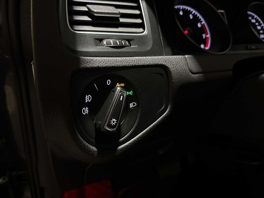 Volkswagen Golf 1.0 TSI Comfortline Business 110 PS 2018 (Original-NL), RX-771-L