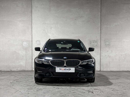 BMW 330e Touring Business Edition Plus 184pk 2021 3-serie (Origineel-NL + 1e Eigenaar) L-480-TL