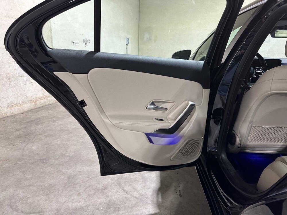 Mercedes-Benz A250 e Business Solution Luxury Limited 218pk 2020 (Origineel-NL + 1e Eigenaar) A-klasse, J-849-SG