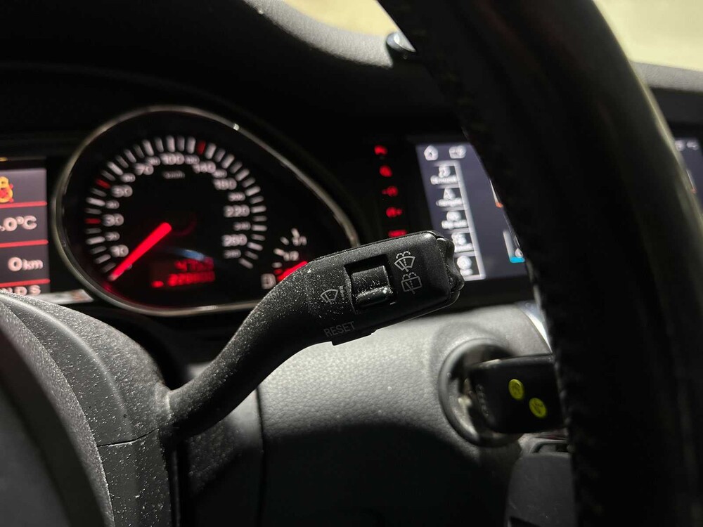 Audi Q7 4.2 FSI Quattro Pro Line+ 4+2 349 PS 2007 (Original-NL), 23-TR-LK Youngtimer