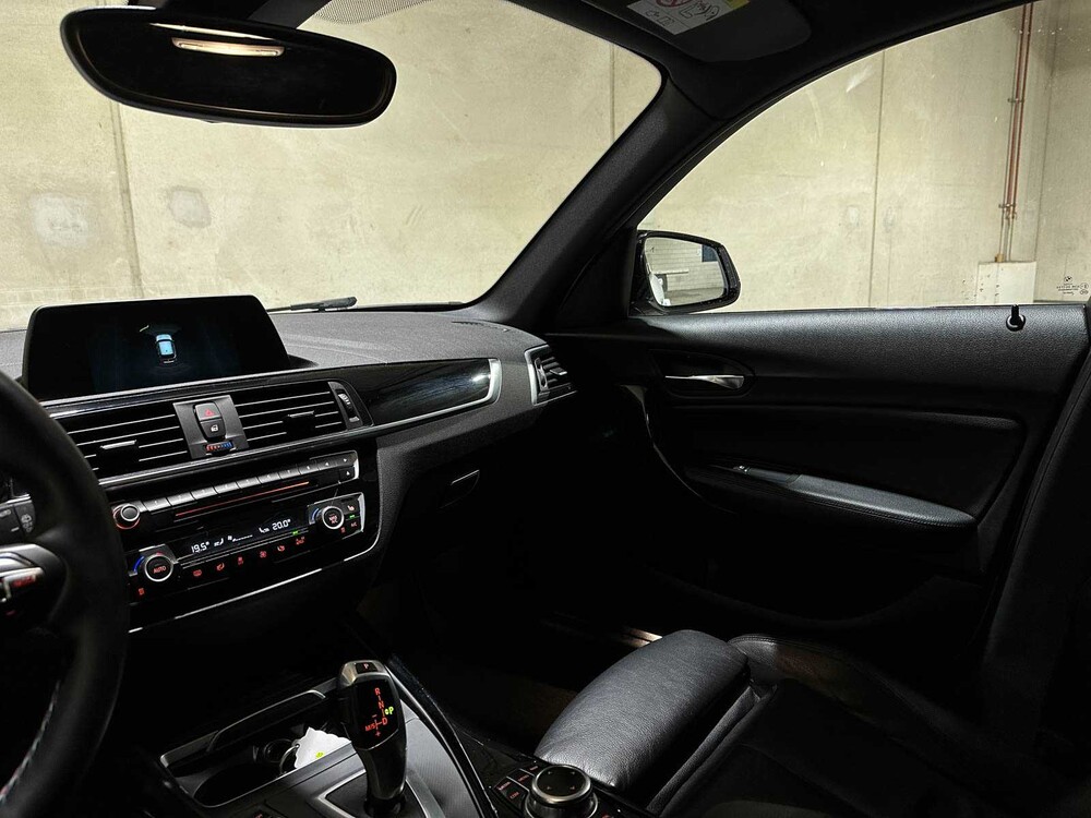 BMW 118i Edition M Sport Shadow High Executive 1-serie 134pk 2019, P-613-RT 