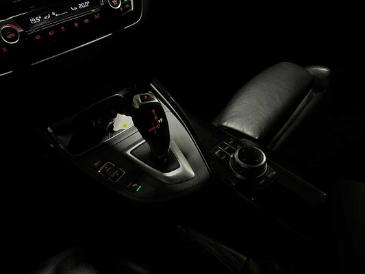 BMW 118i Edition M Sport Shadow High Executive 1-serie 134pk 2019, P-613-RT 