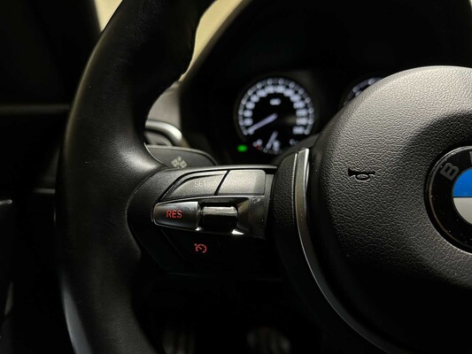 BMW 118i Edition M Sport Shadow High Executive 1-serie 134pk 2019, P-613-RT 