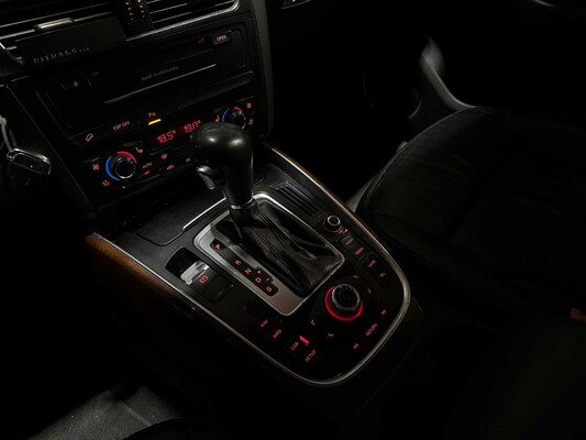 Audi Q5 3.2 FSI V6 Quattro Pro Line 269pk 2010, J-936-ZV