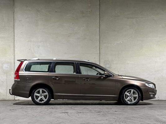 Volvo V70 2.0 D4 Summum 181pk 2015 (Origineel-NL), GB-859-B