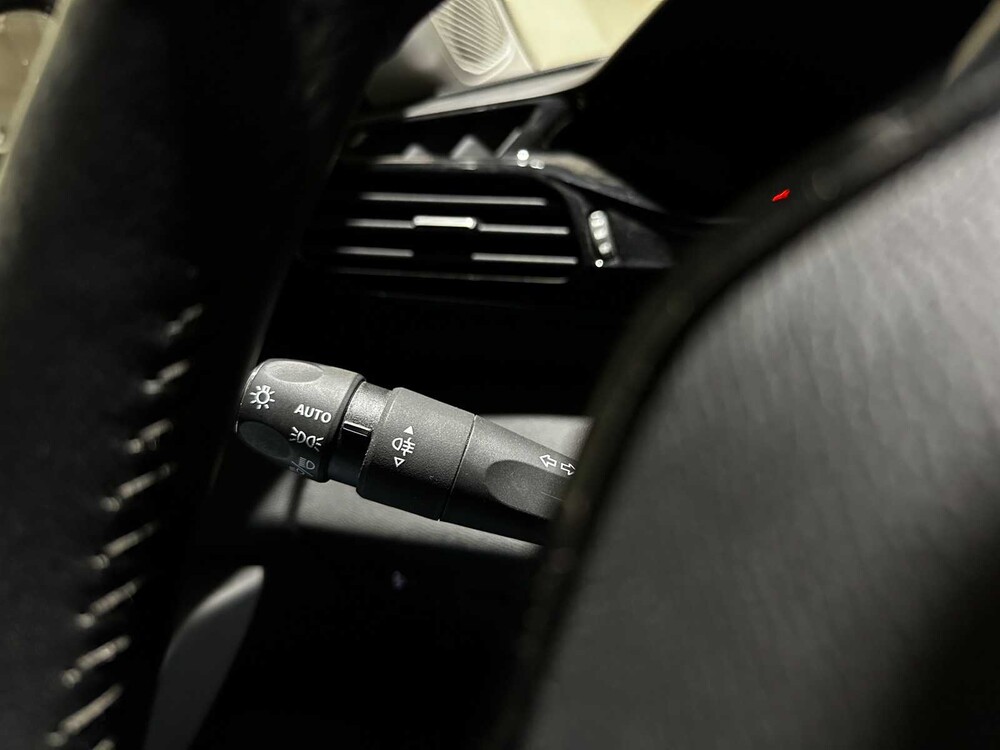 Peugeot 308 1.2 PureTech Active Pack Business 131 PS 2023 (Original-NL + 1. Besitzer), S-888-VR