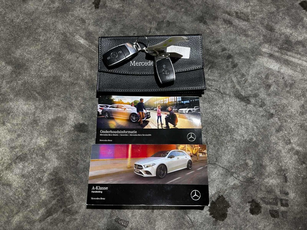 Mercedes-Benz A200 Business Solution AMG A-klasse 163pk 2019 (Origineel-NL), XH-436-L