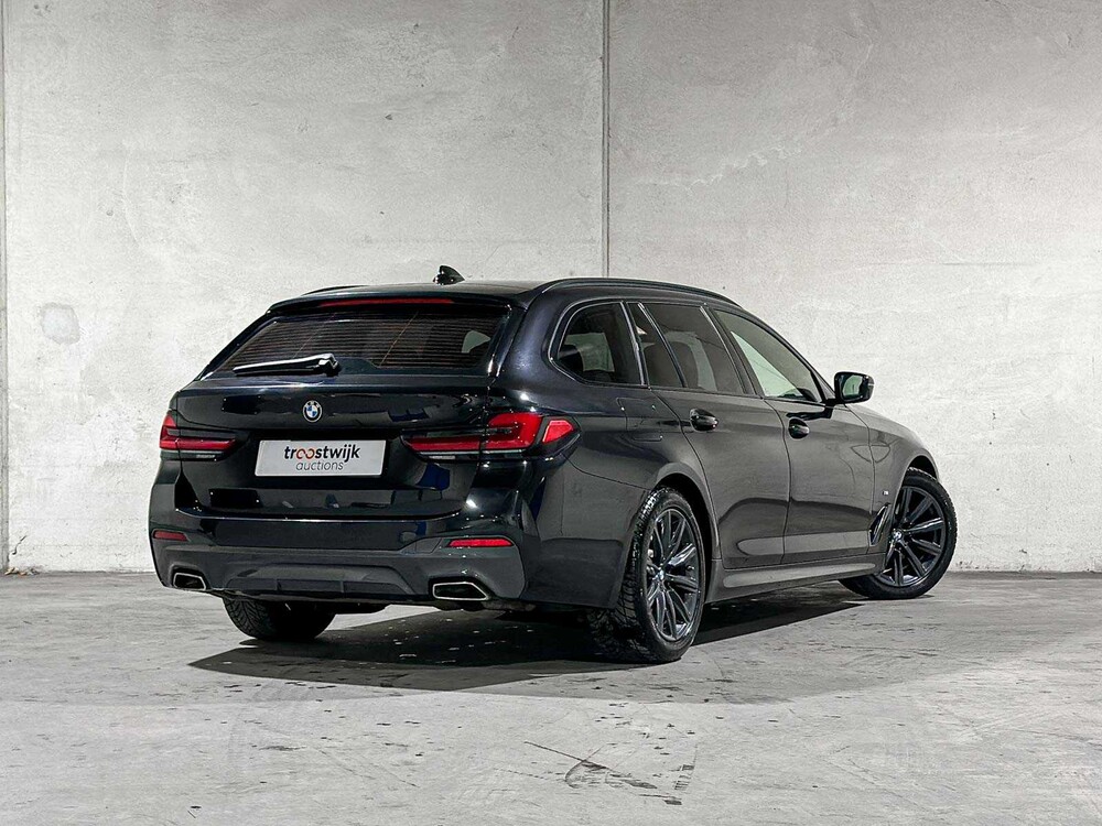 BMW 520i Touring High Executive Edition M-Sport 184pk 2021 (Origineel-NL) 5-Serie G31, L-194-JX