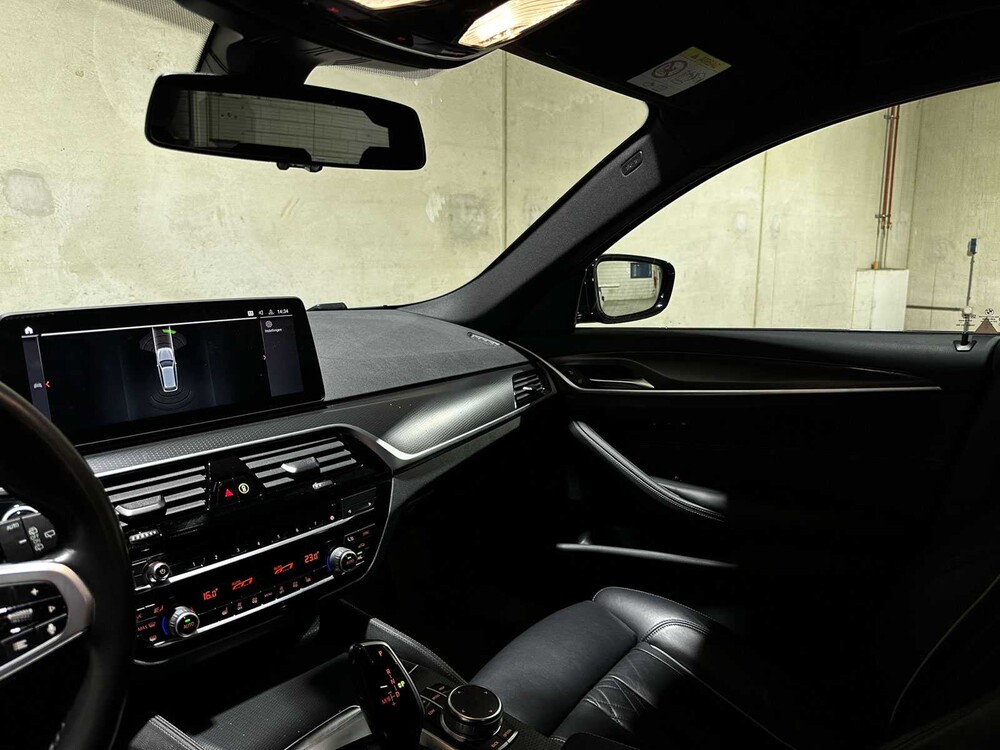 BMW 520i Touring High Executive Edition M-Sport 184pk 2021 (Origineel-NL) 5-Serie G31, L-194-JX