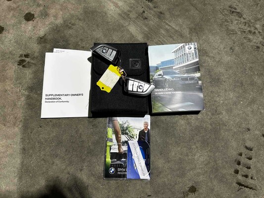 BMW 520i Touring High Executive Edition M-Sport 184 PS 2021 (Original-NL) 5er G31, L-194-JX