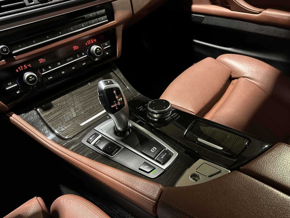 BMW 520i Luxury Edition 184pk 2016 (Origineel-NL) 5-serie F10, KK-611-L