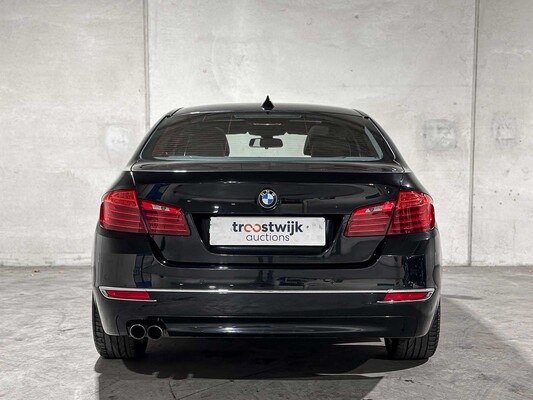 BMW 520i Luxury Edition 184pk 2016 (Origineel-NL) 5-serie F10, KK-611-L