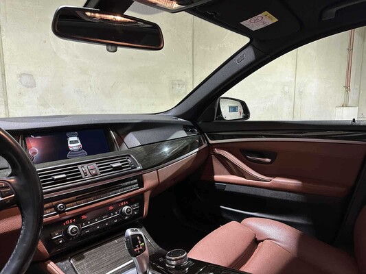 BMW 520i Luxury Edition 184pk 2016 (Origineel-NL) 5-serie F10, KK-611-L