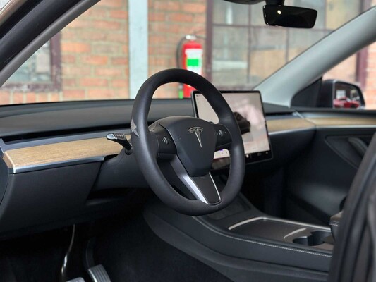 Tesla Model Y Max Range AWD 345pk 2022