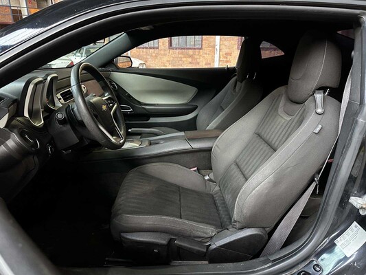 Chevrolet Camaro LS 3.6 V6 328pk 2014