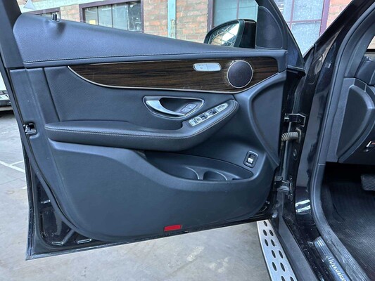 Mercedes-Benz GLC220 d 4Matic Edition 1 AMG 170pk 2016 GLC-klasse, RX-422-X