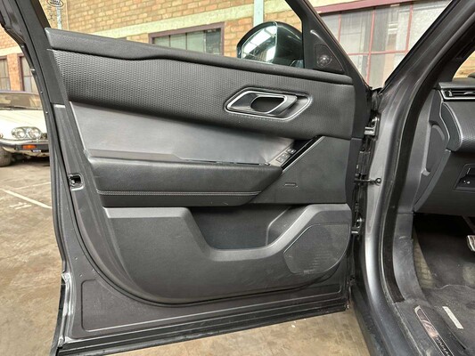 Land Rover Range Rover Velar 2.0 I4 AWD SE 179pk 2018, T-940-TJ