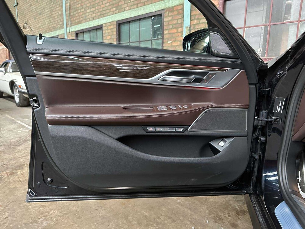 BMW 750d xDrive 400pk 2017 7-serie G11