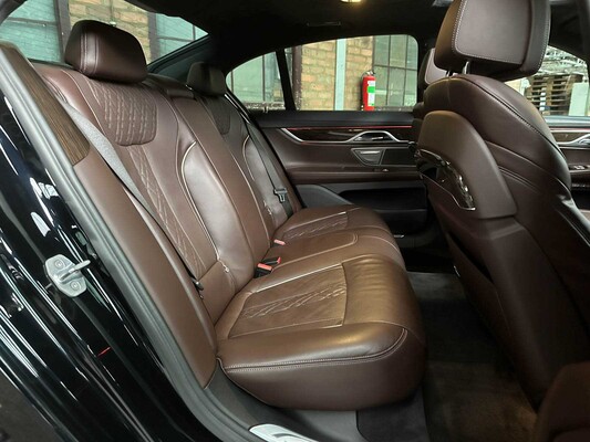 BMW 750d xDrive 400pk 2017 7-serie G11