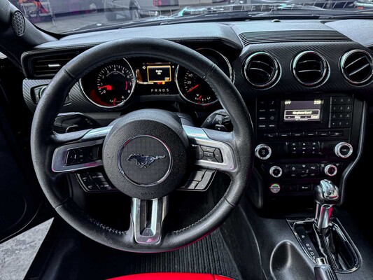 Ford Mustang 3.7 V6 300hp 2015 Coupe
