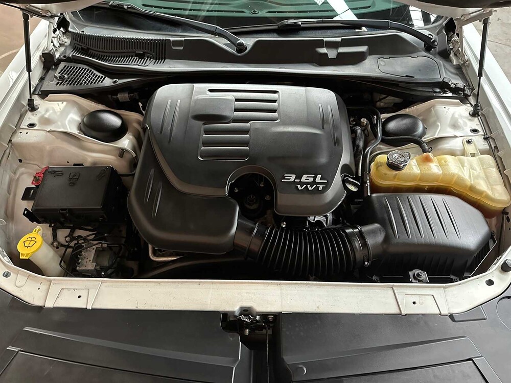 Dodge Challenger SXT PLUS 3.6 V6 305pk 2015