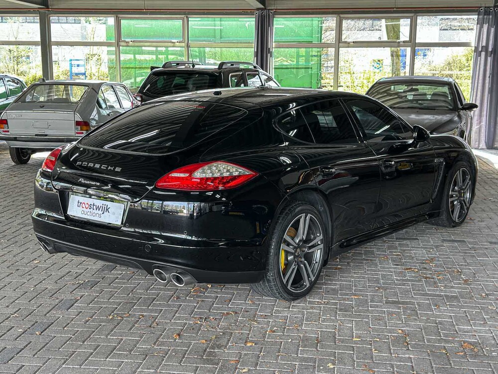Porsche Panamera S 4.8 V8 405pk 2012