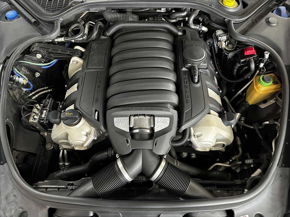 Porsche Panamera S 4.8 V8 405hp 2012