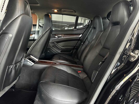 Porsche Panamera S 4.8 V8 405pk 2012