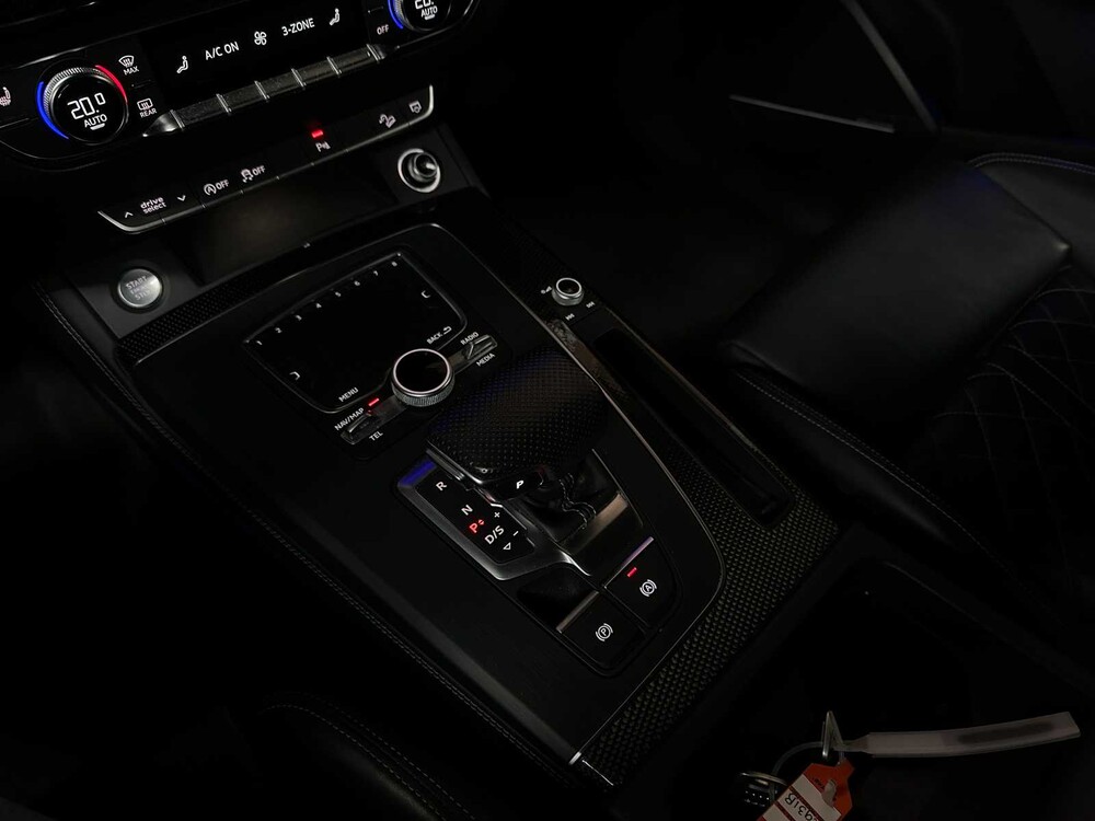 Audi Q5 2.0 TFSI Quattro Sport S Line Black Edition 252pk 2018 (Origineel-NL + 1e Eigenaar), TT-931-B