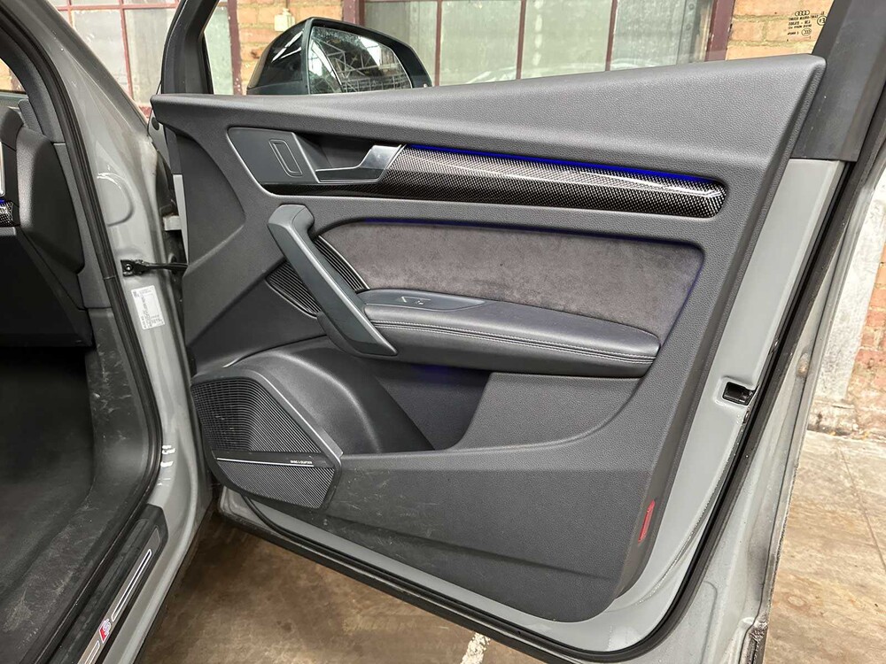 Audi Q5 2.0 TFSI Quattro Sport S Line Black Edition 252hp 2018 (Original-NL + 1st Owner), TT-931-B