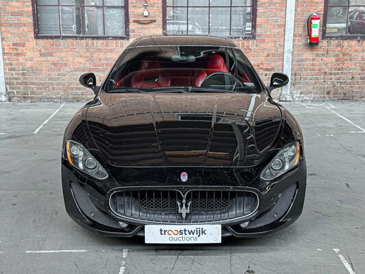 Maserati GranTurismo 4.7 V8 460hp 2016