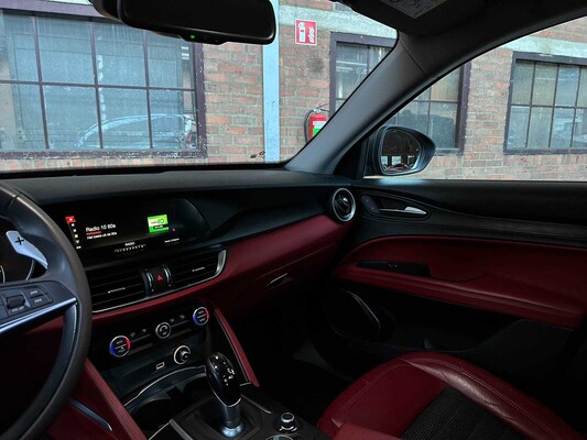 Alfa Romeo Stelvio 2.0 T AWD Super 200pk 2018 (Origineel-NL), RT-553-H