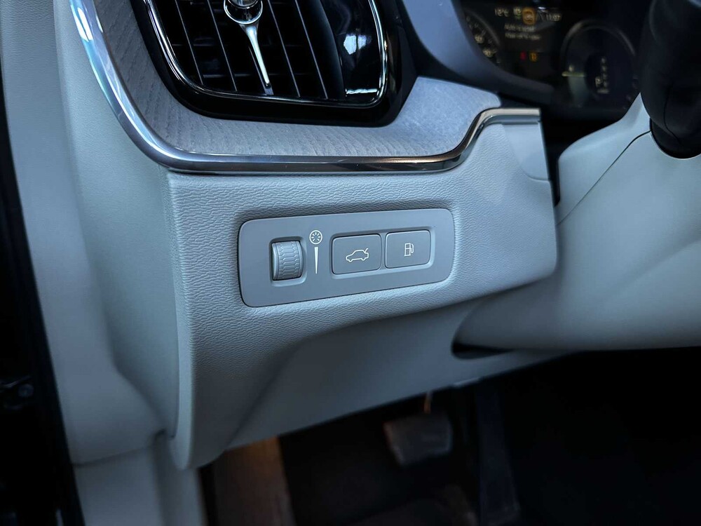 Volvo XC60 2.0 T8 Twin Engine AWD Inscription R-Design 303pk 2019, R-244-TZ