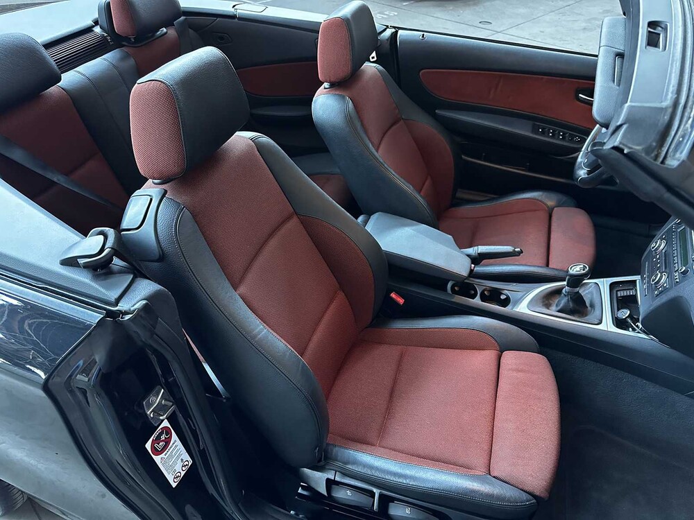 BMW 118i Cabrio High Executive 1-serie 143pk 2011, L-752-XS