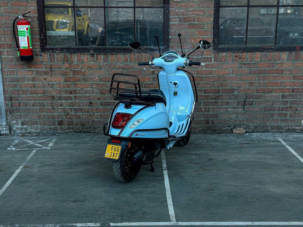 Piaggio Vespa Sprint 4T 2014 Scooter, F-653-XT