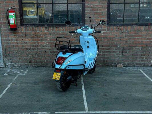 Piaggio Vespa Sprint 4T 2014 Scooter, F-653-XT