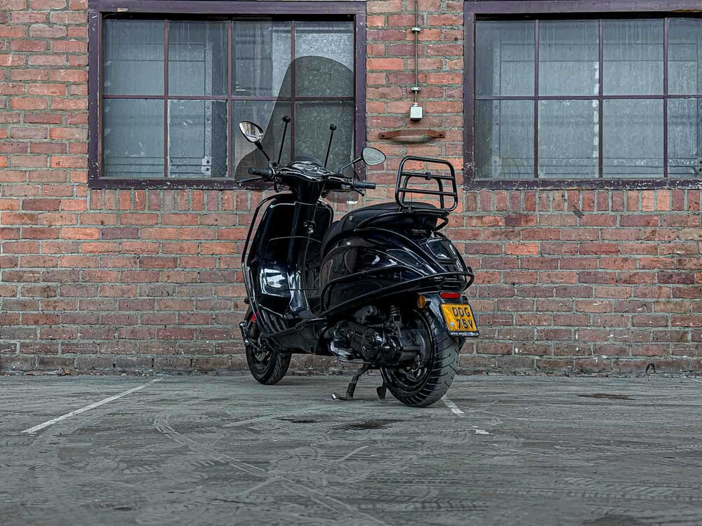 Piaggio Vespa Sprint 4T 2015, DDG-75-V Scooter