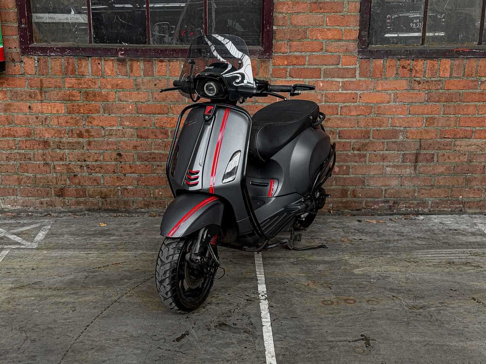 Piaggio Vespa Sprint 4T 2015 Scooter, DBL-64-H