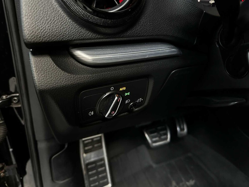 Audi A3 (RS3-LOOK) 1.8 TFSI 250pk 2015, G-248-DP