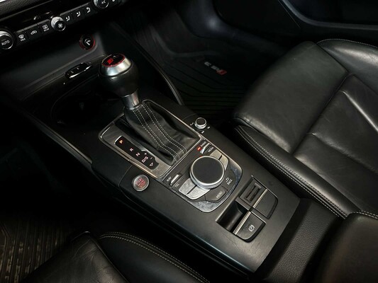 Audi A3 (RS3-LOOK) 1.8 TFSI 250pk 2015, G-248-DP