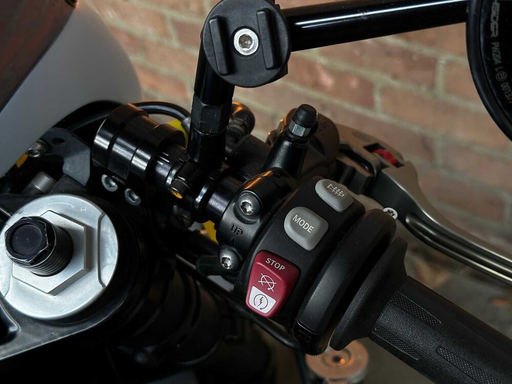 BMW S1000RR HP4 Cafe Racer 193PK 2013