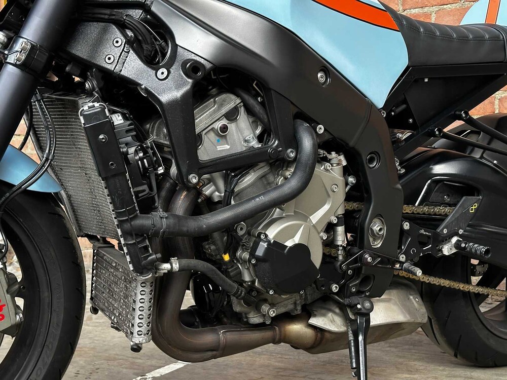 BMW S1000RR HP4 Cafe Racer 193PK 2013