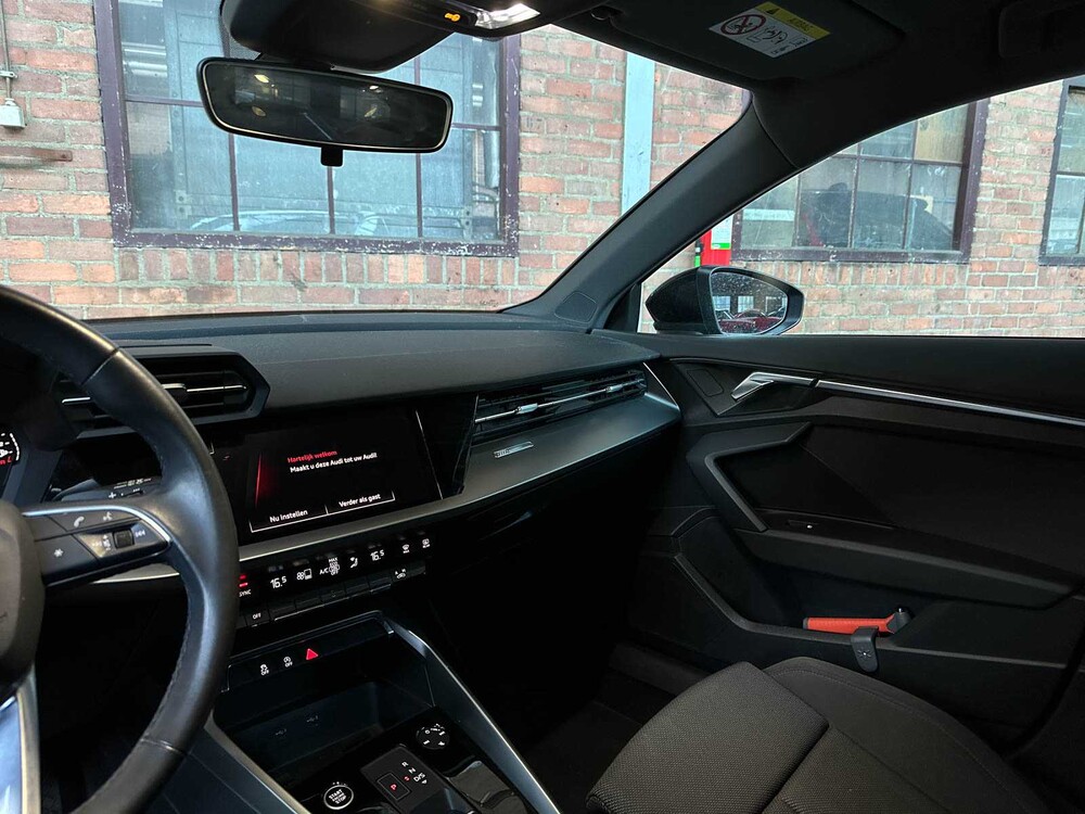 Audi A3 Sportback 35 TFSI Business Edition S Tronic 150pk 2021 (Origineel-NL + 1e Eigenaar), L-816-PG