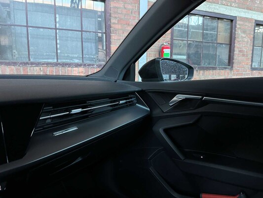 Audi A3 Sportback 35 TFSI Business Edition S Tronic 150pk 2021 (Origineel-NL + 1e Eigenaar), L-816-PG
