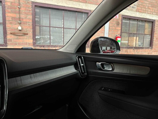 Volvo XC40 2.0 B3 Mild-Hybrid 163pk 2024