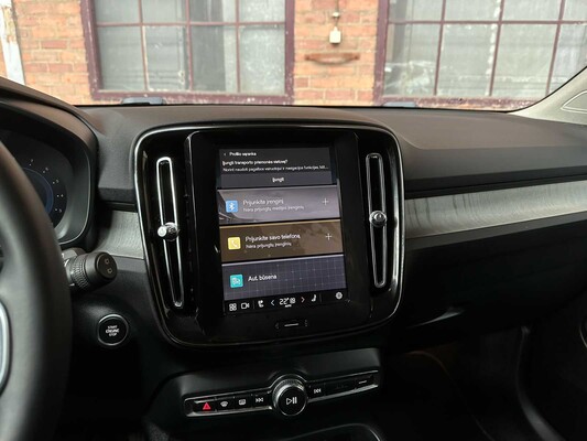 Volvo XC40 2.0 B3 Mild-Hybrid 163pk 2024