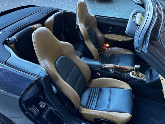 Porsche 911 Carrera Cabriolet 3.6 996 320pk 2004 HANDGESCHAKELD -Youngtimer-