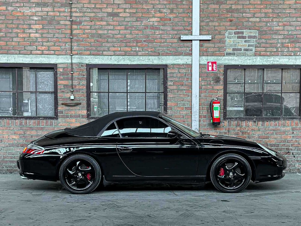 Porsche 911 Carrera 4 Cabriolet 3,6 996 320 PS 2002 Youngtimer MANUELL 