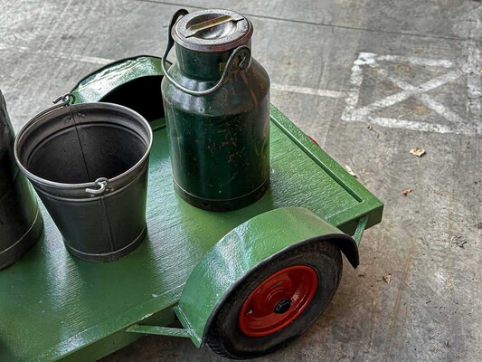 Holder 1955 1-Cilinder Oldtimer Tractor + Originele Melkwagen, TRH-44-X