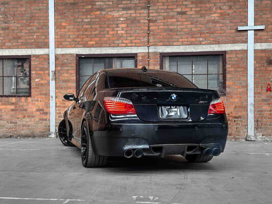 BMW M5 5.0 V10 E60 500pk 2008 5-serie Yountimer